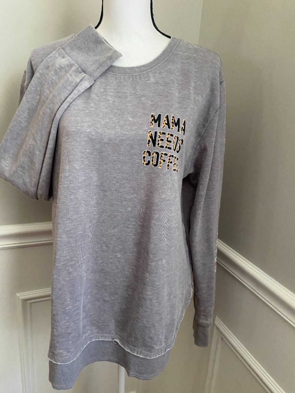 Simply Southern T-shirt size Large Mama Needs Coffee